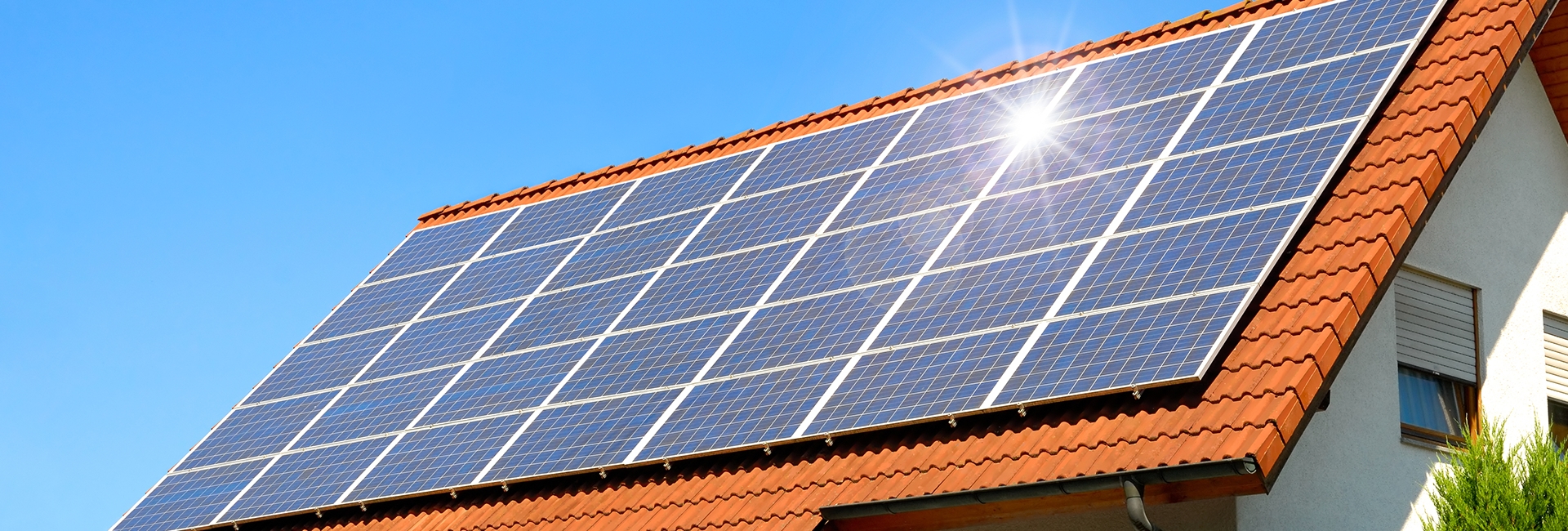 Điện áp mái gia đình - solar gitta